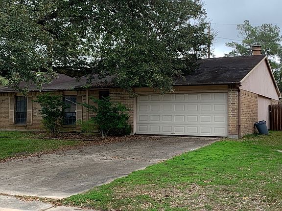 2nd image of 2361 Lark Ln