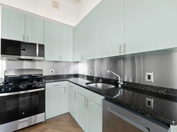 176 Johnson Street image 7 of 14