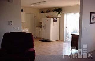 4th image of 39 Brenda Lee