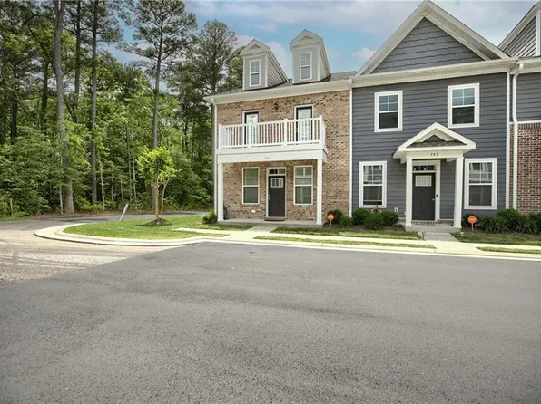 101 Daybeacon St, Yorktown, VA 23692