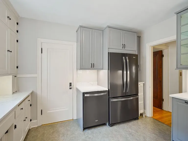Refrigerator & dishwasher