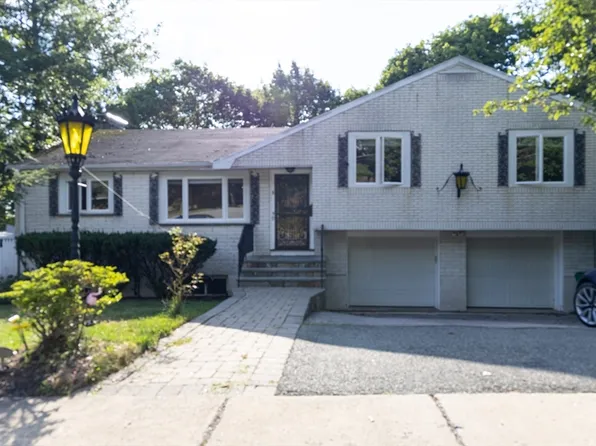6 Peach Tree Ln #6, Newton Center, MA 02459