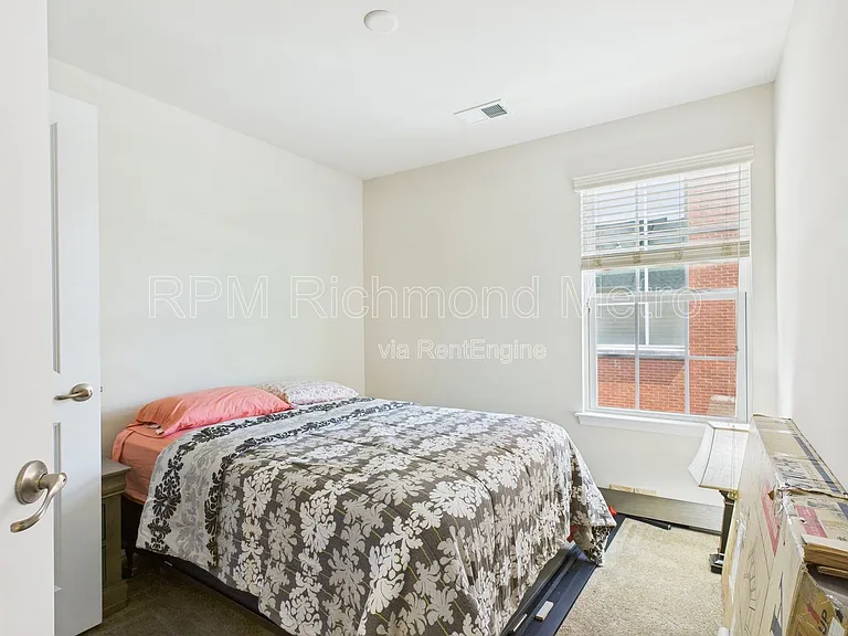 2200 Liesfeld Pkwy — Photo 37