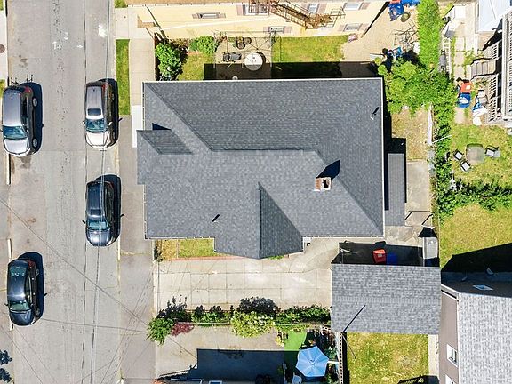 5th image of 195 Grinnell St
