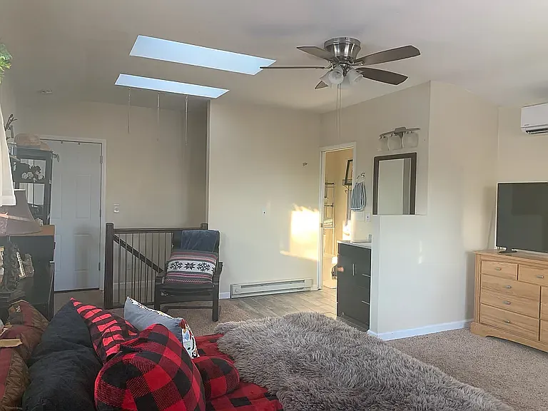 1912 Orchard Pl — Photo 2