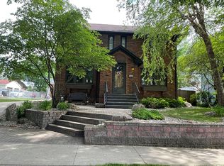 409 4th St SE, Mason City, IA 50401