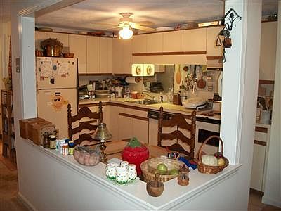 3rd image of 15 Hilltop Drive #15