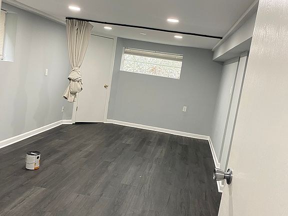 5th image of 5432 S Menard Ave #1