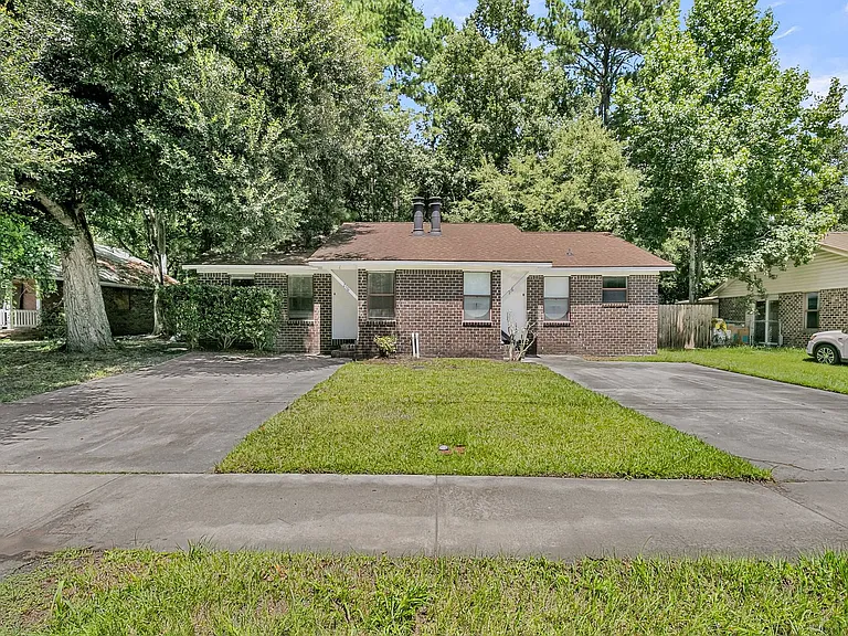 216 Parlor Dr #A — Photo 4