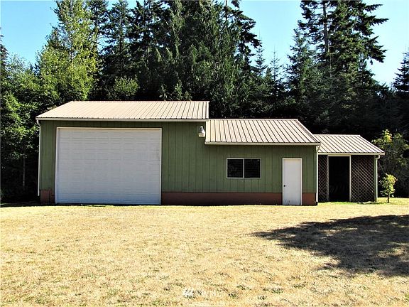 4th image of 208 N Evergreen Dr