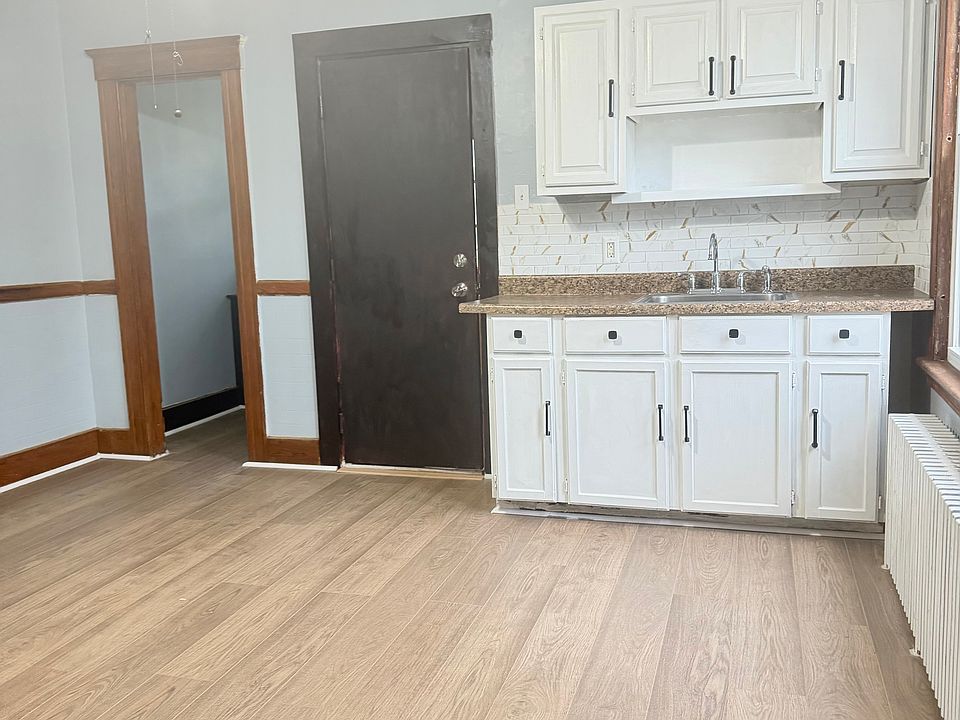 1st image of 44 Root Ave #1