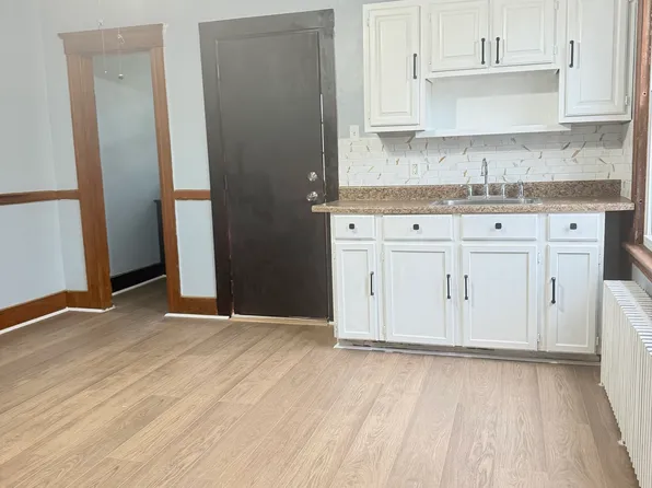 44 Root Ave #1, Ansonia, CT 06401