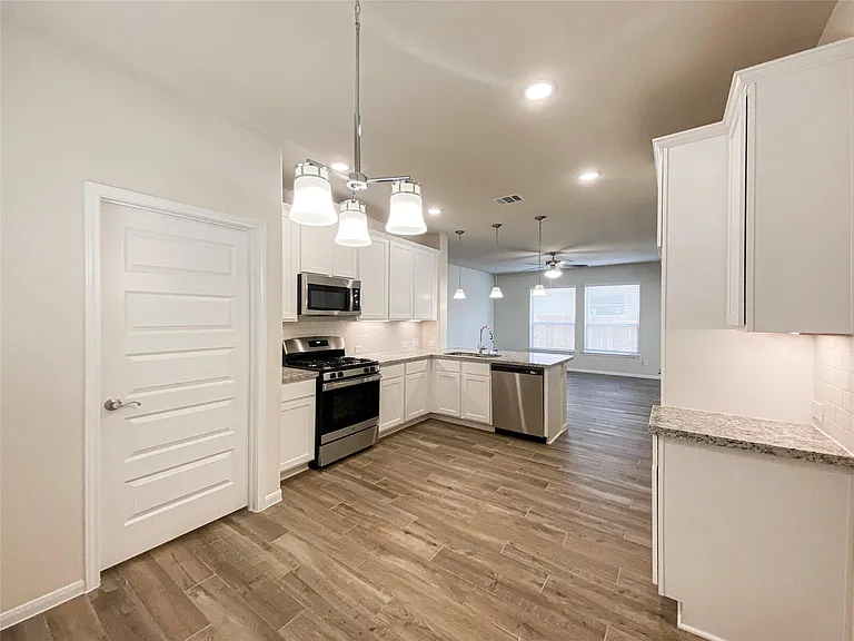 4318 Reese Ravine Ln — Photo 12