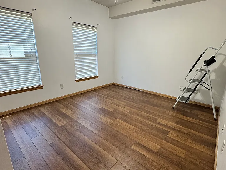 2855 Coral Ct #204 — Photo 6