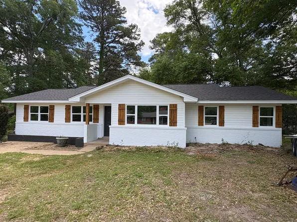 1401 Greenwood Dr, Ruston, LA 71270