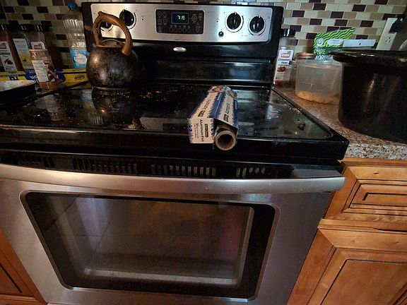 3rd image of 102 Moyna Dr