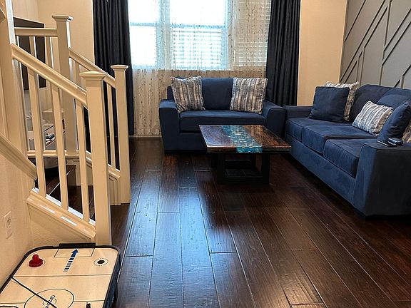 5th image of 227 Siderno Ct