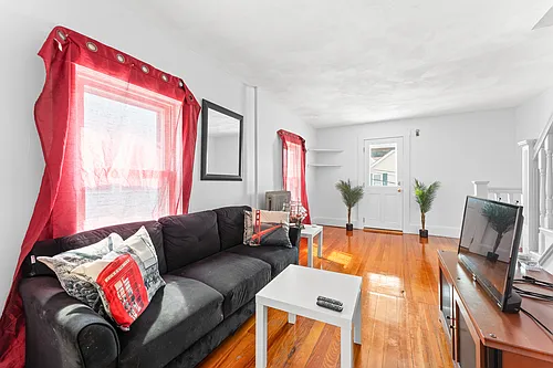 50 Moore St #2R Photo 1