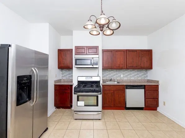 207 Thorne St #1, Jersey City, NJ 07307