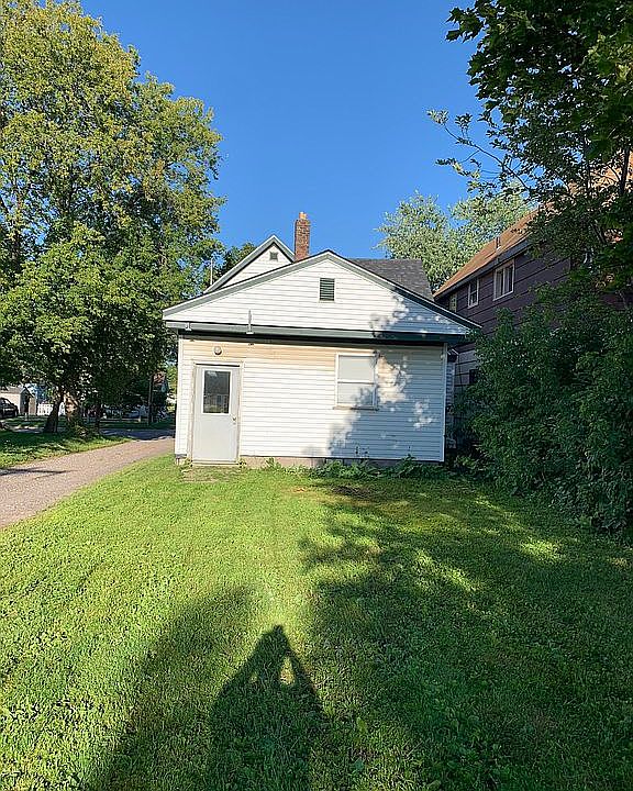 1st image of 808 Swinton St