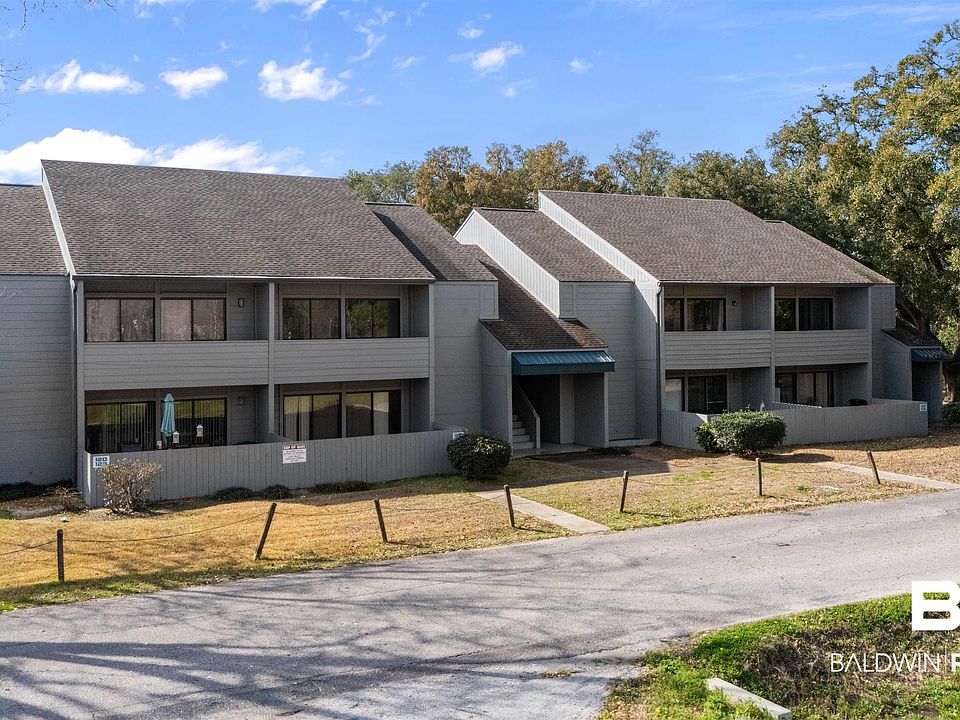 1st image of 128 W Satsuma Ave #128