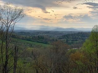 157 Earlys Mountain Rd, Leicester, NC 28748