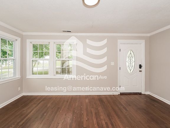 1077696_002_living_room_3.jpg