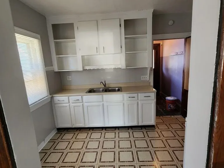 10909 Parkhurst Dr #1 — Photo 6