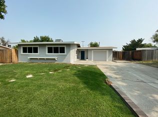 8032 Rusch Dr, Citrus Heights, CA 95621