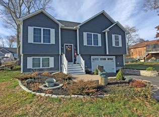 11 Flores Way, Fall River, MA 02721