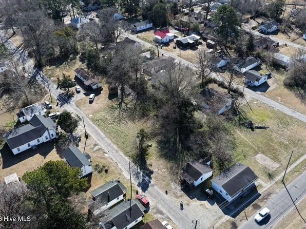 Off Of E Kornegay Street, Mount Olive, NC 28365