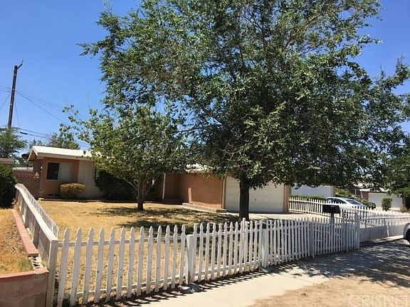 2nd image of 724 W Avenue H11