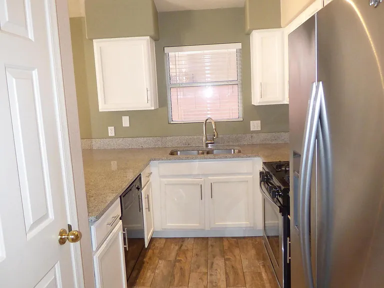 5562 W Peaceful Dove Pl — Photo 10