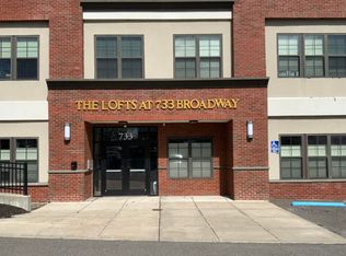 733 Broadway #F2113A05D, Albany, NY 12207