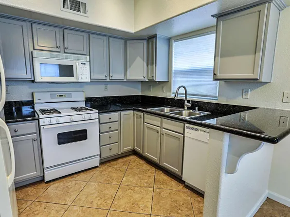 520 Arrowhead Trl, Henderson, NV
