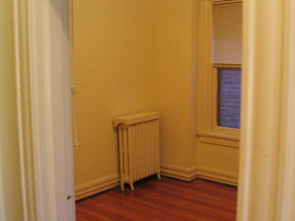 5th image of 307 N Boulevard APT 14