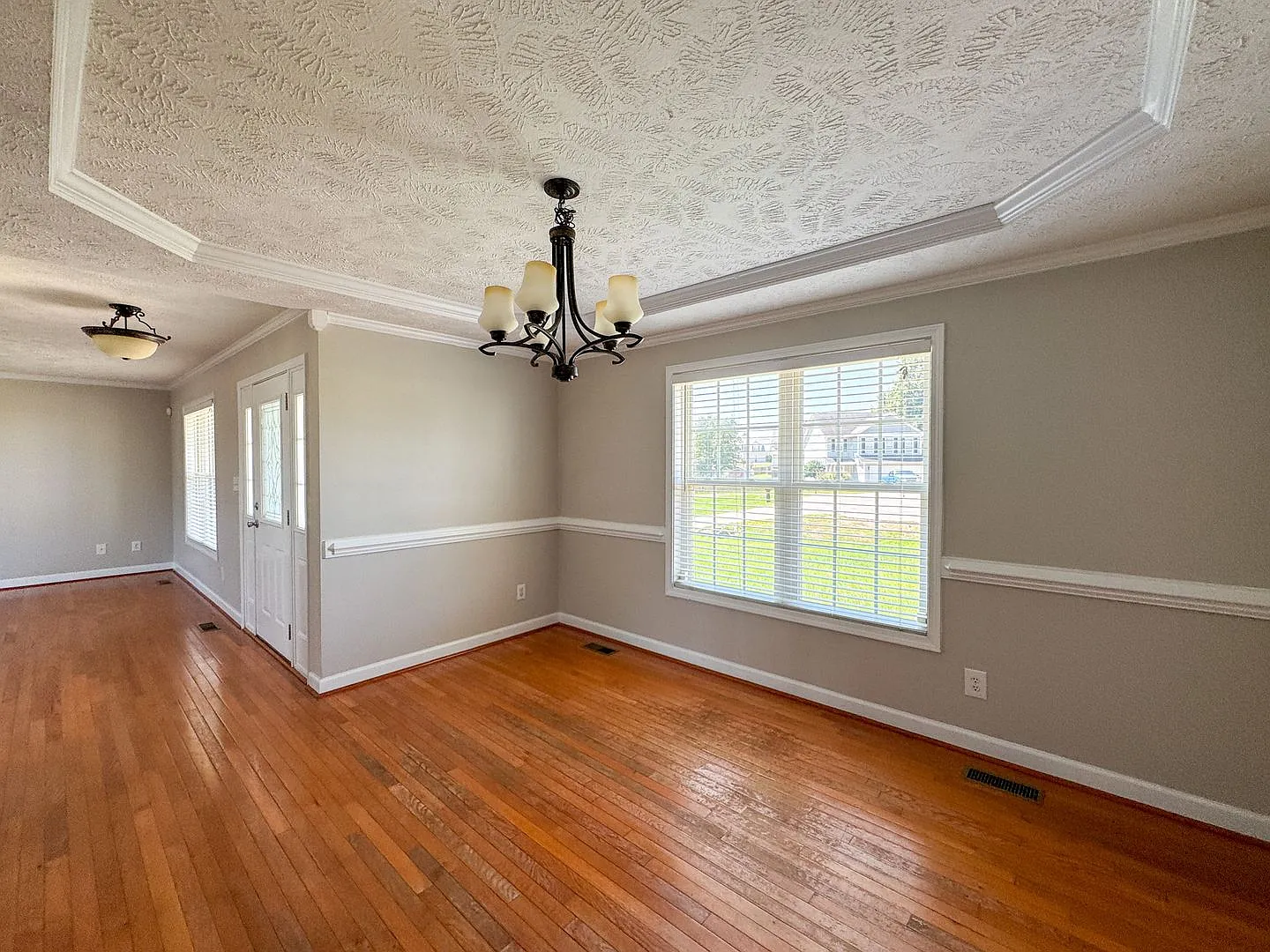 4 Bed 2.5 Bath Home in Yorkshire Plantation — Photo 2