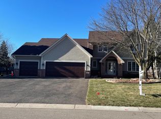 881 Ferndale St S, Maplewood, MN 55119