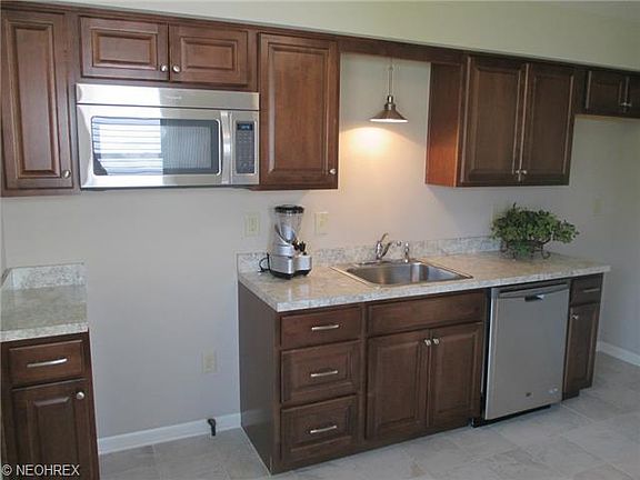 4th image of 6047 Mercer Dr