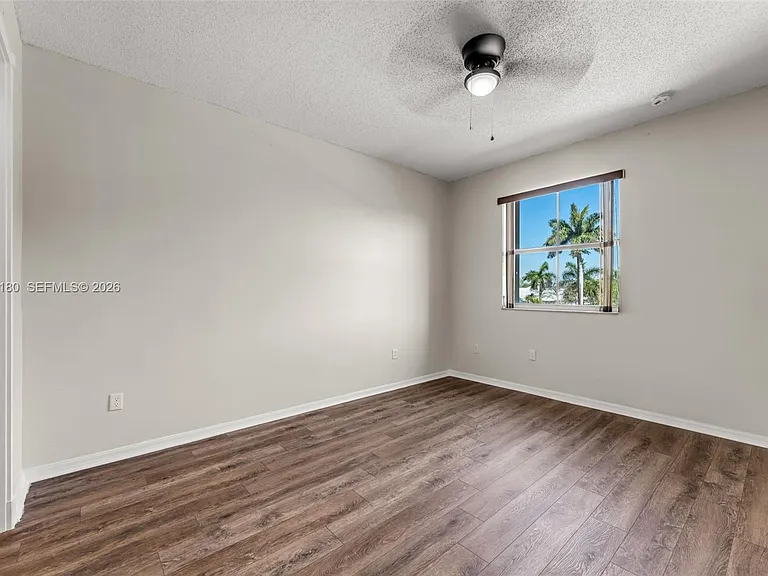 1856 NE 3rd Ct — Photo 19