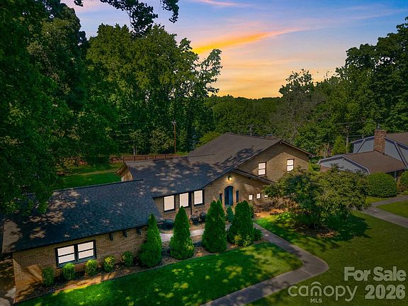 2nd image of 6621 Fair Lawn Rd