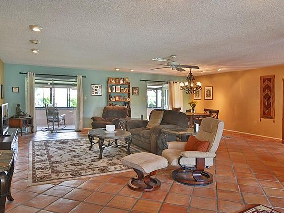 3rd image of 10437 Montpelier Cir