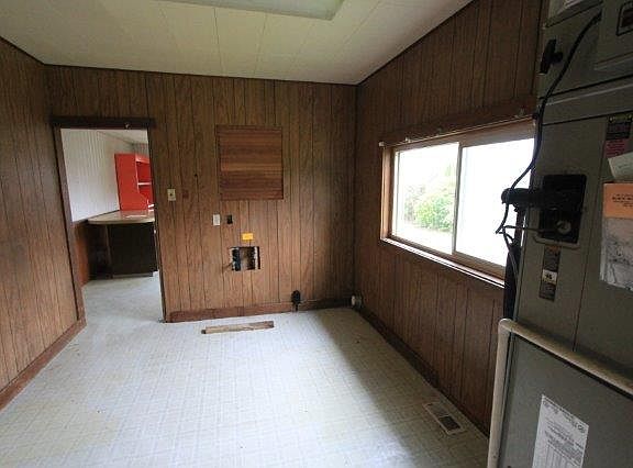 5th image of 6912 Central Park Dr