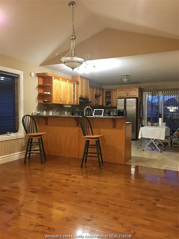 4 bed, $3,200 — Photo 4