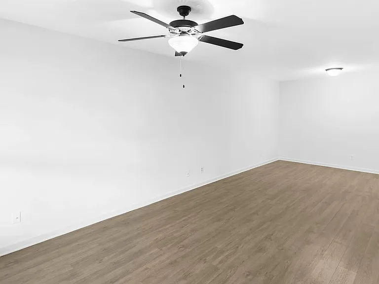 Glen Iris Place — Photo 17