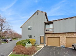 66 Sycamore Ct, Basking Ridge, NJ 07920