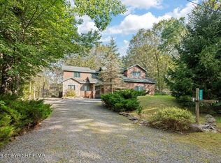 1198 Deer Run, Pocono Pines, PA 18350