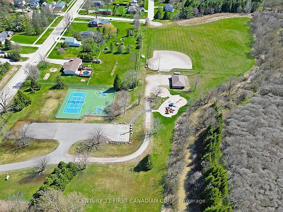 5th image of 23992 Denfield Rd