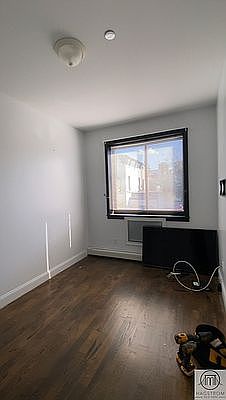 2nd image of 35 Suydam St #2C