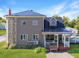 13 Benjamin St, Mars Hill, ME 04758